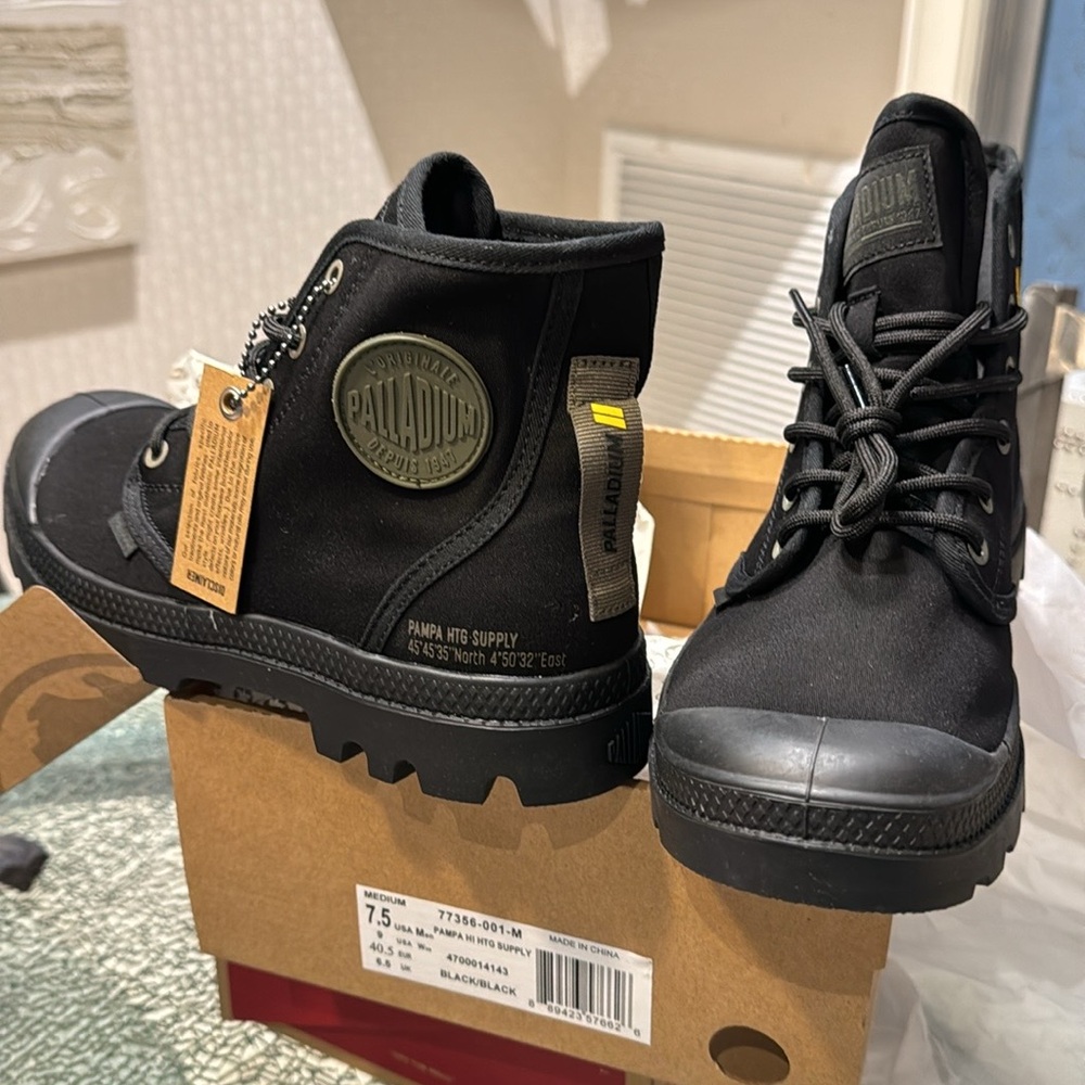 Palladium Authentic Style Pampa Hi Htg Supply Style 77356-001-M Men 7.5 Women 9 - Picture 9 of 11
